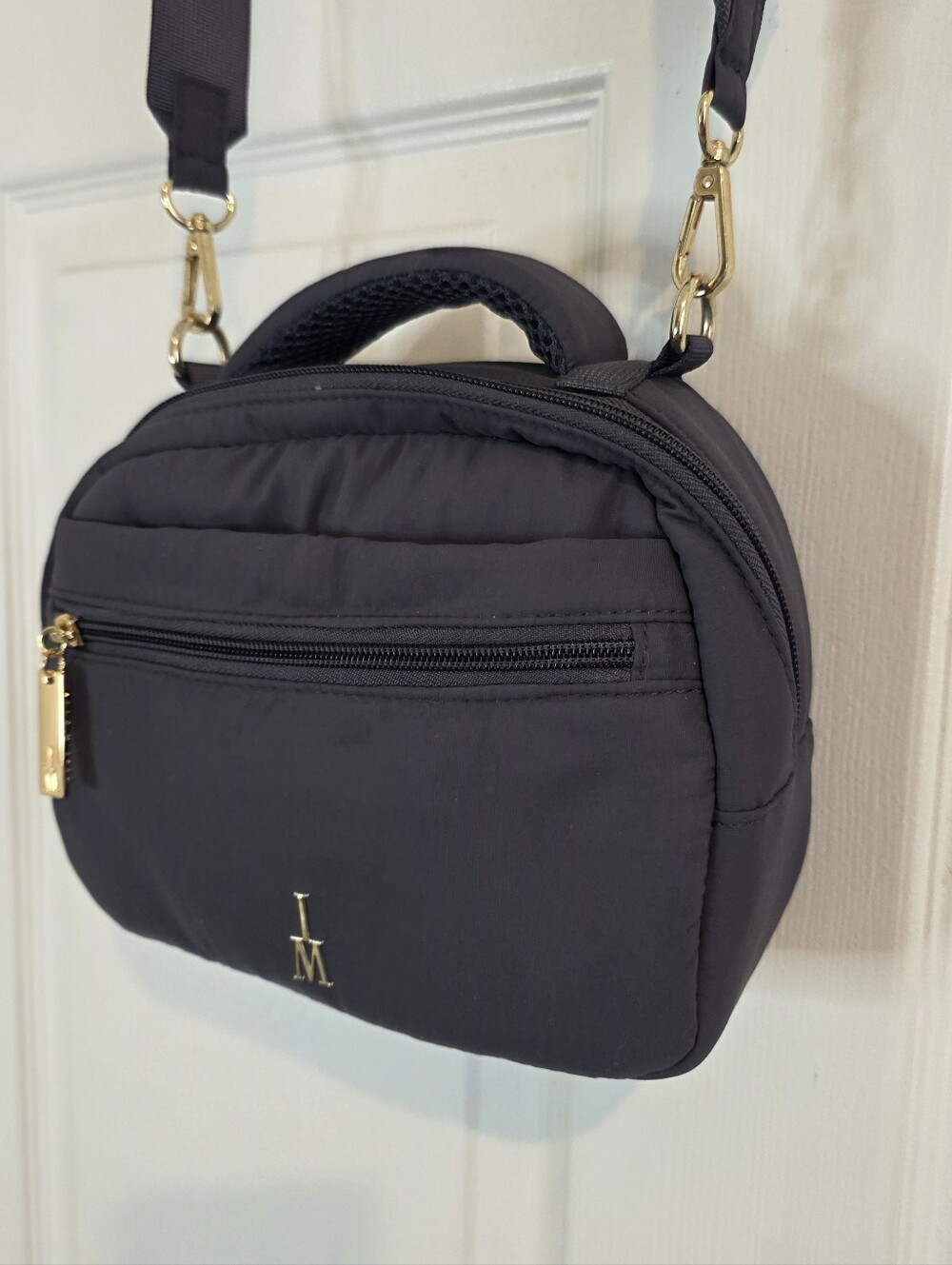 Isaac Mizrahi Black Nylon Crossbody Bag Top Handle Purse Gold Hardware. New - Picture 6 of 16